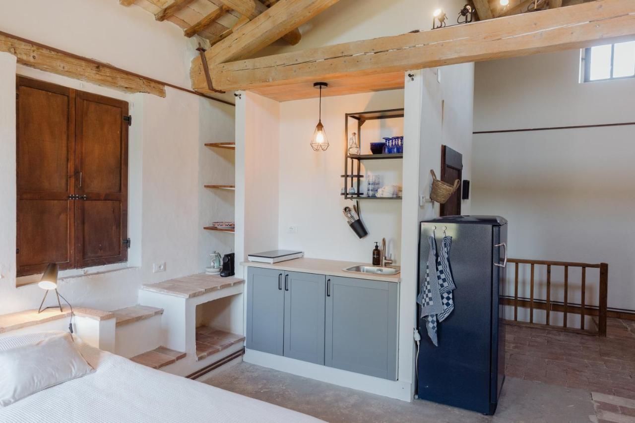 Agriturismo Qui Voglio Monte Roberto Eksteriør bilde