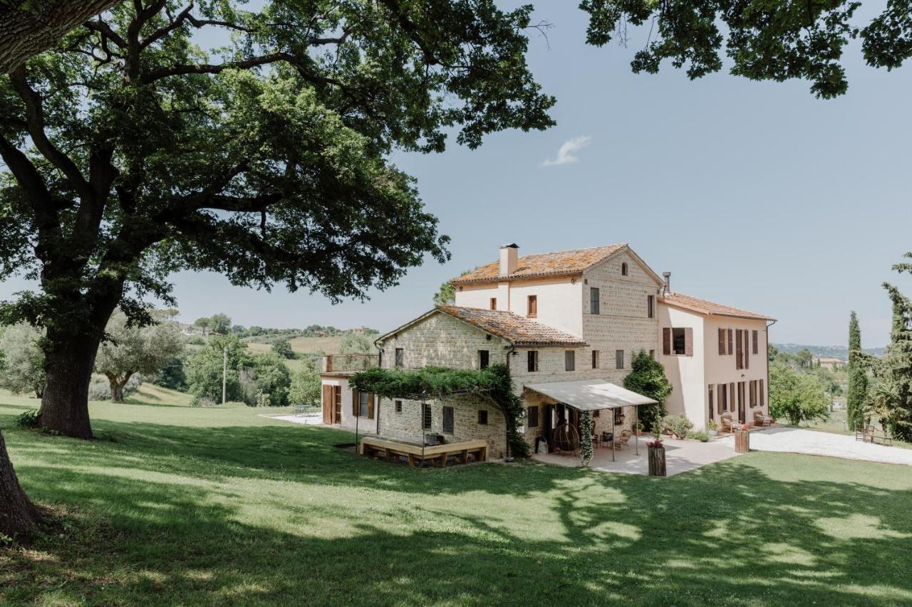 Agriturismo Qui Voglio Monte Roberto Eksteriør bilde