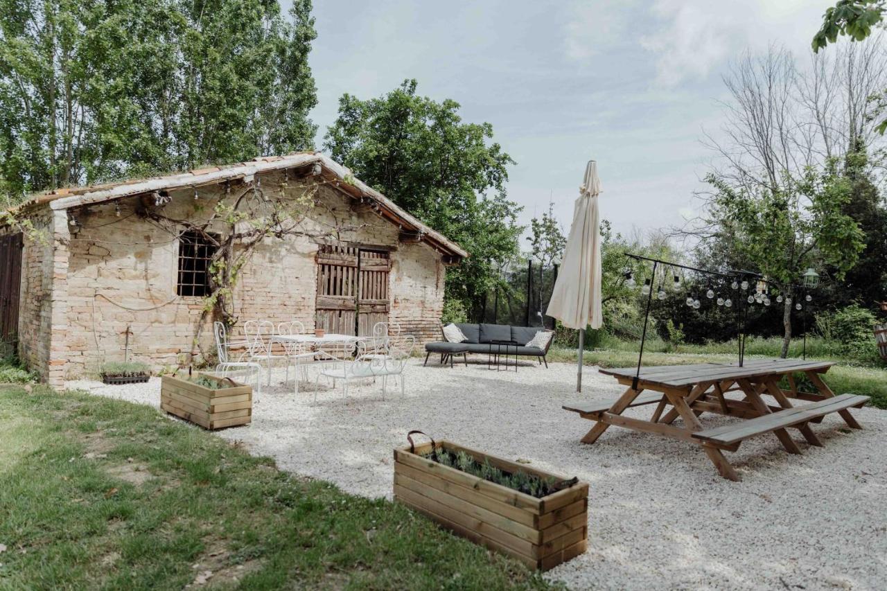 Agriturismo Qui Voglio Monte Roberto Eksteriør bilde